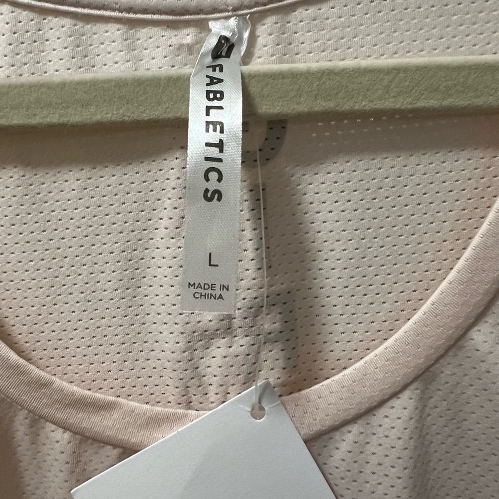 Fabletics Janis Graphic Mesh Tank - Picture 4 of 7